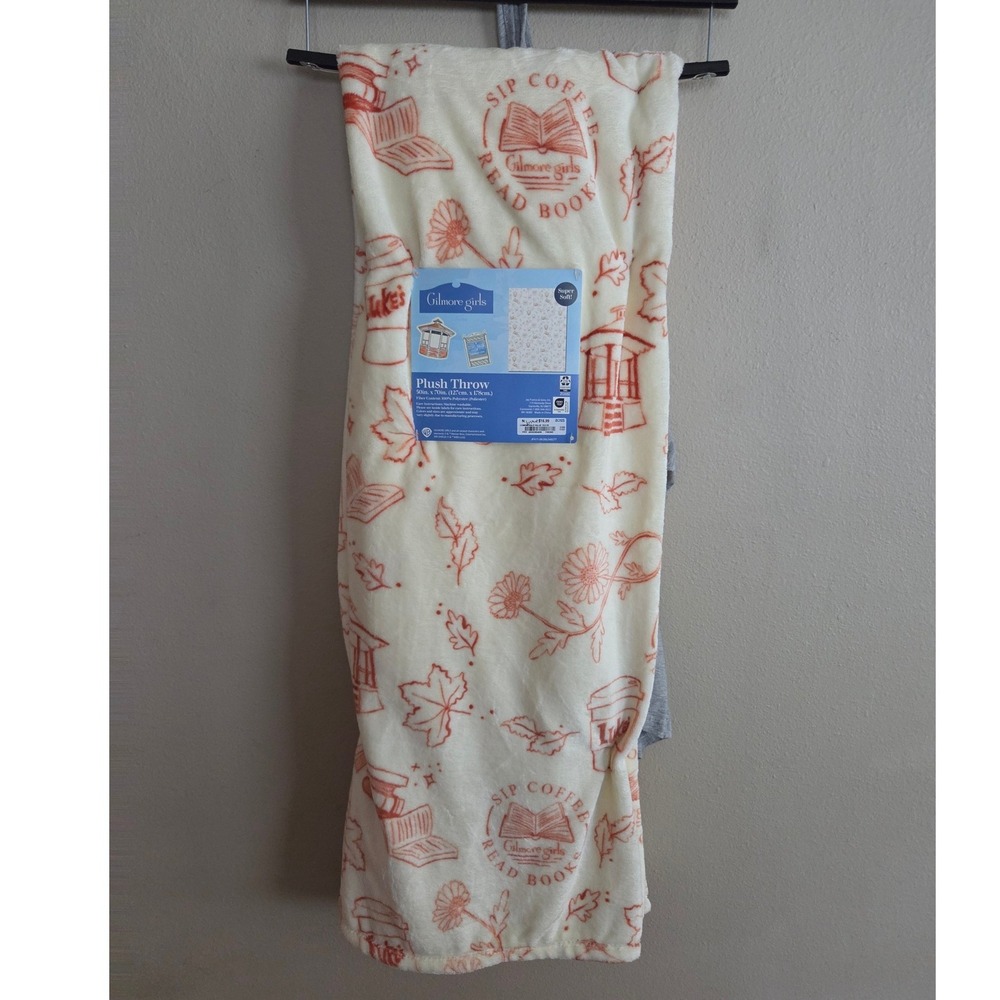 Gilmore Girls Plush Throw Blanket Cream New Stars Hollow Coffee Books